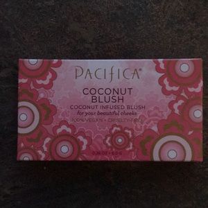 Coconut infused blush NWT